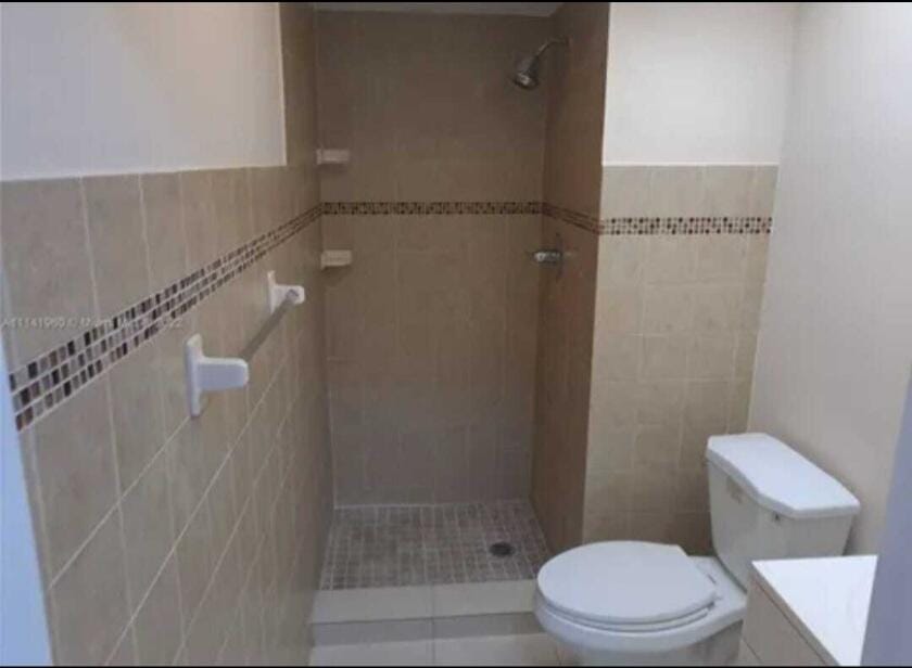 4413 NW 3rd Avenue 4413, Deerfield Beach, FL 33064