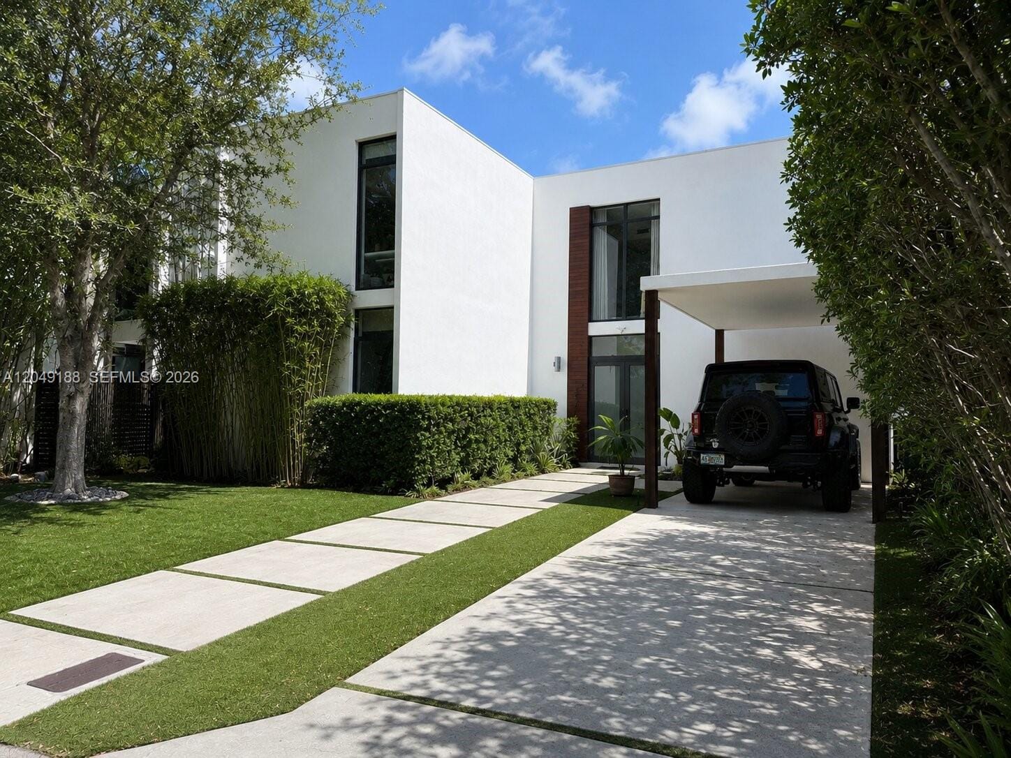 8631 Arboretum Lane, Miami, FL 33138