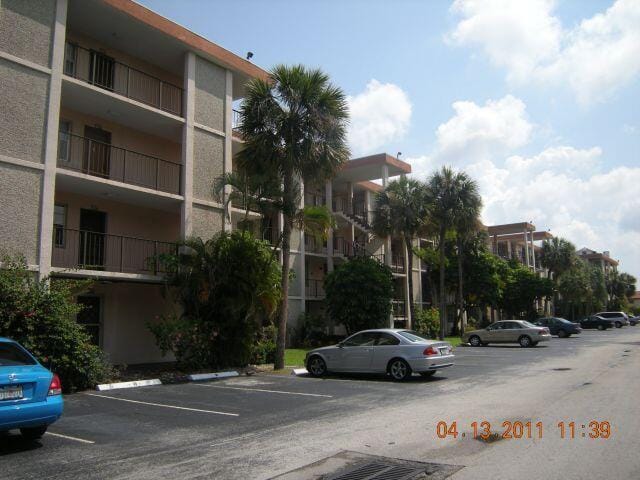 2600 NW 49th Avenue 410, Lauderdale Lakes, FL 33313