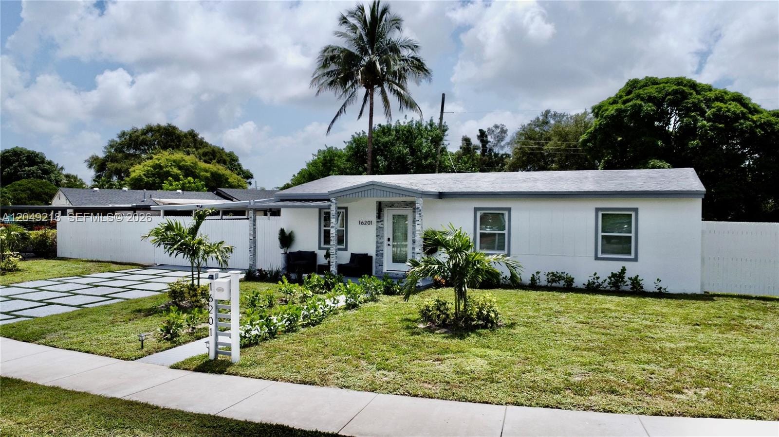 16201 NW 18th Place, Miami Gardens, FL 33054 photo 5