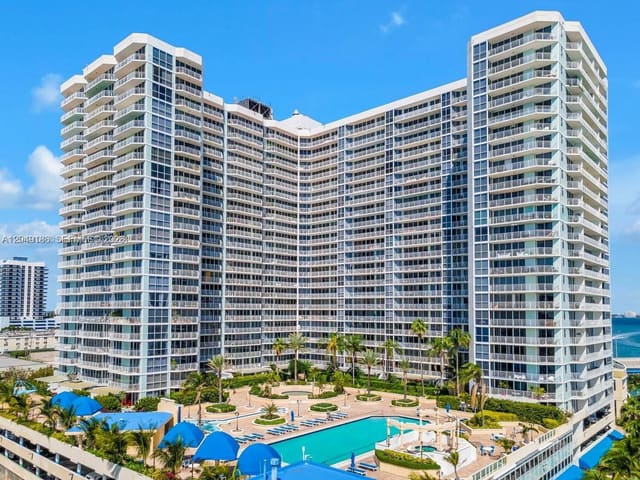 7601 E Treasure Drive 1017, North Bay Village, FL 33141