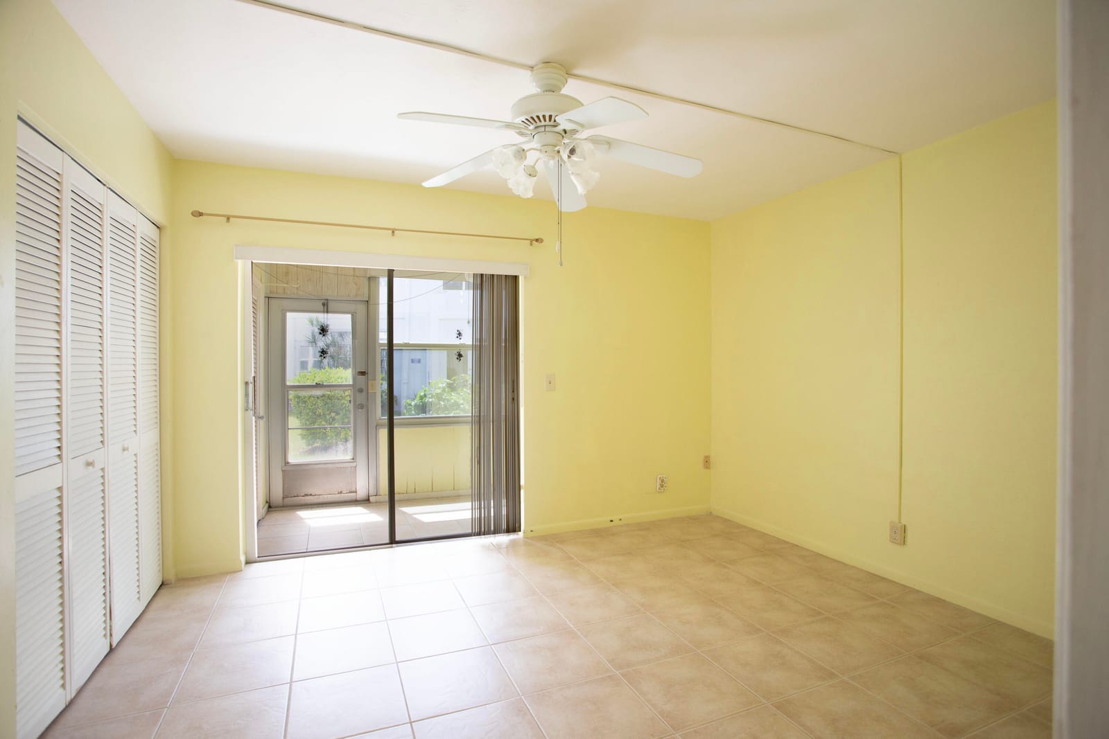 3160 Lake Osborne Drive 108