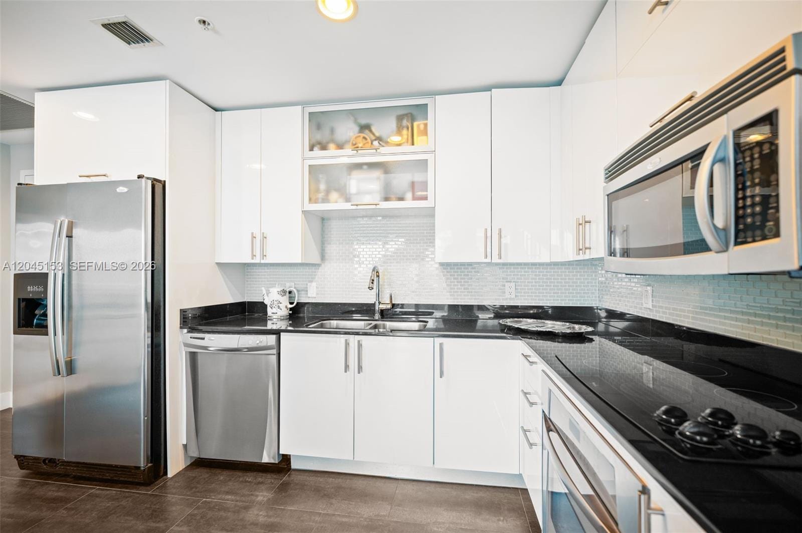 60 SW 13th Street 4002, Miami, FL 33130 photo 3