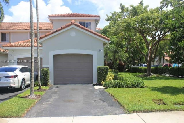 3901 San Simeon Lane, Weston, FL 33331