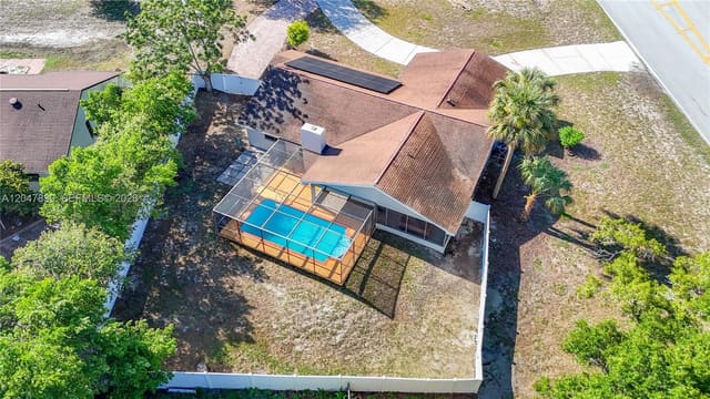8209 Chaucer Drive, Spring Hill, FL 34607