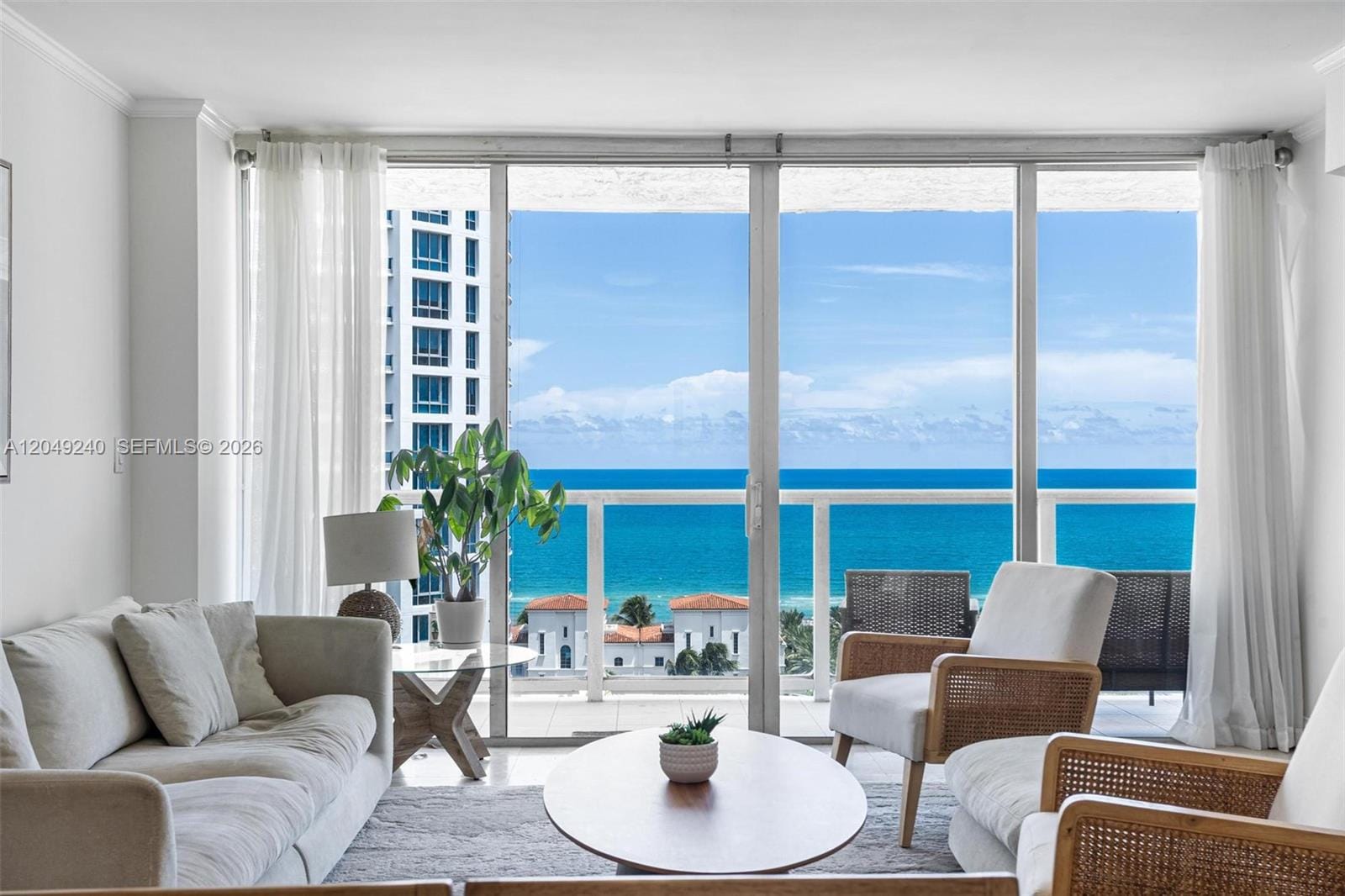 5900 Collins Avenue 1406 — photo 11