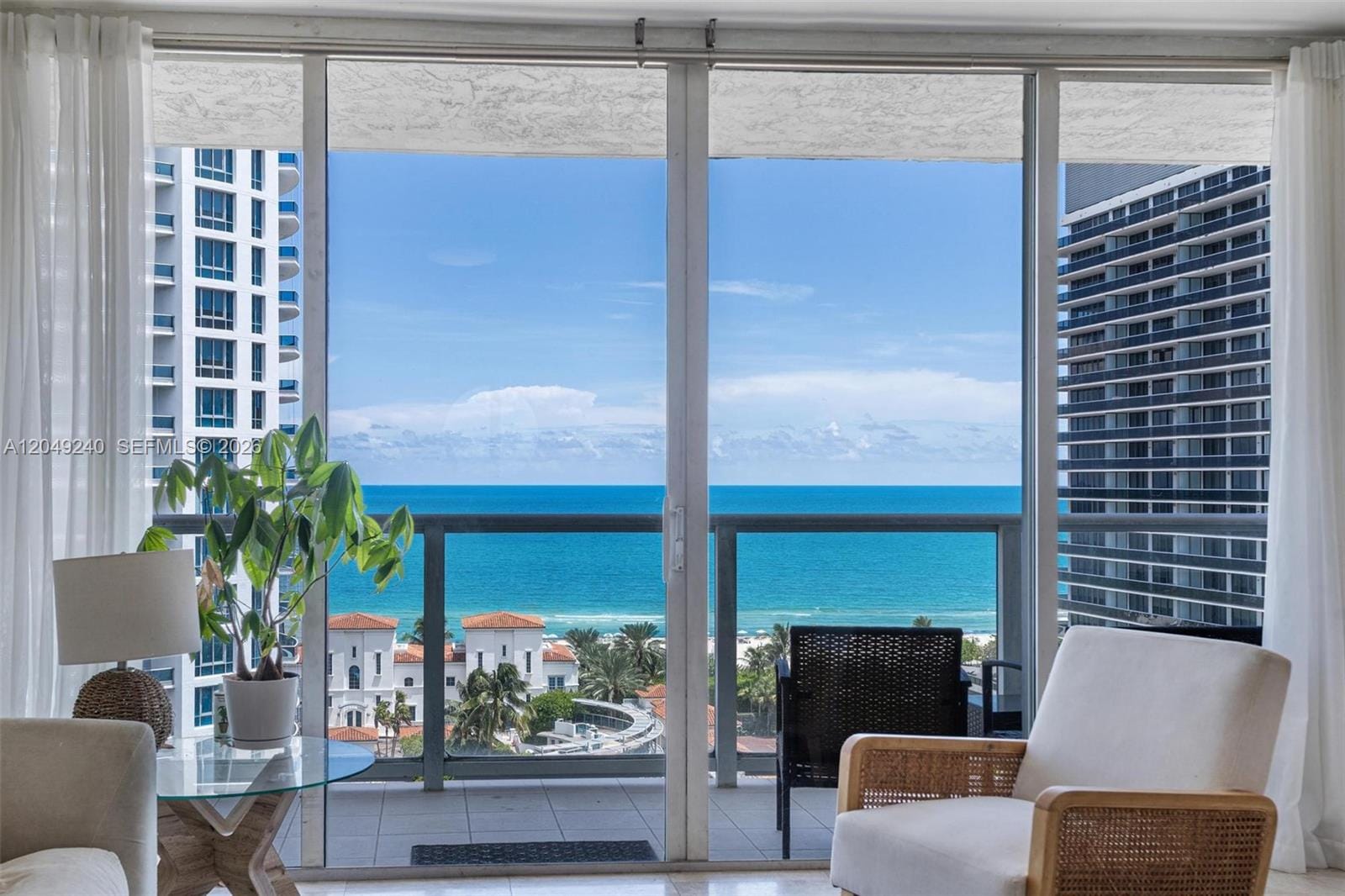 5900 Collins Avenue 1406 — photo 10