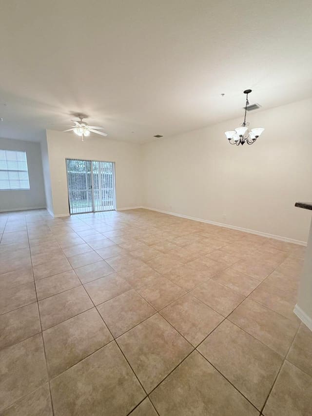 154 Village Boulevard E, Tequesta, FL 33469