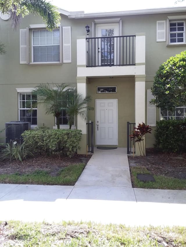 2410 SE Union Park Drive, Port St. Lucie, FL 34952