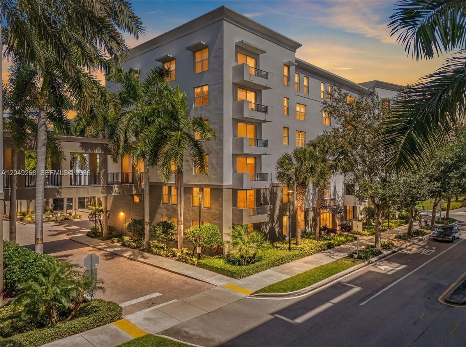 2421 NE 65th Street 403, Fort Lauderdale, FL 33308 photo 3