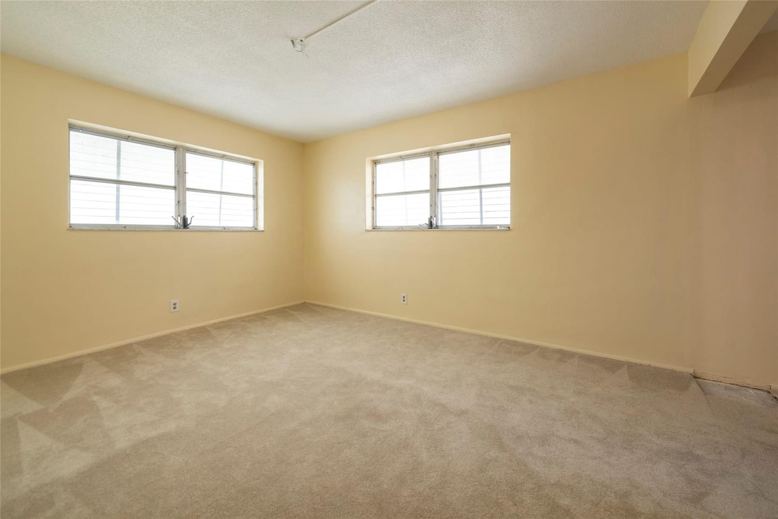 1310 NW 43rd Avenue 309 — photo 10