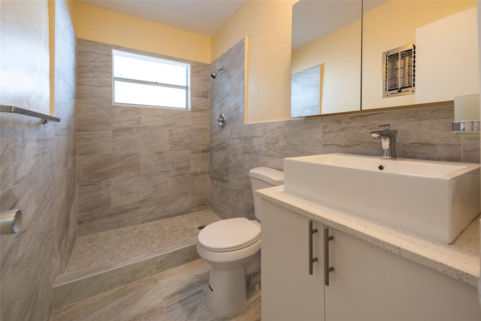 1310 NW 43rd Avenue 309 — photo 11