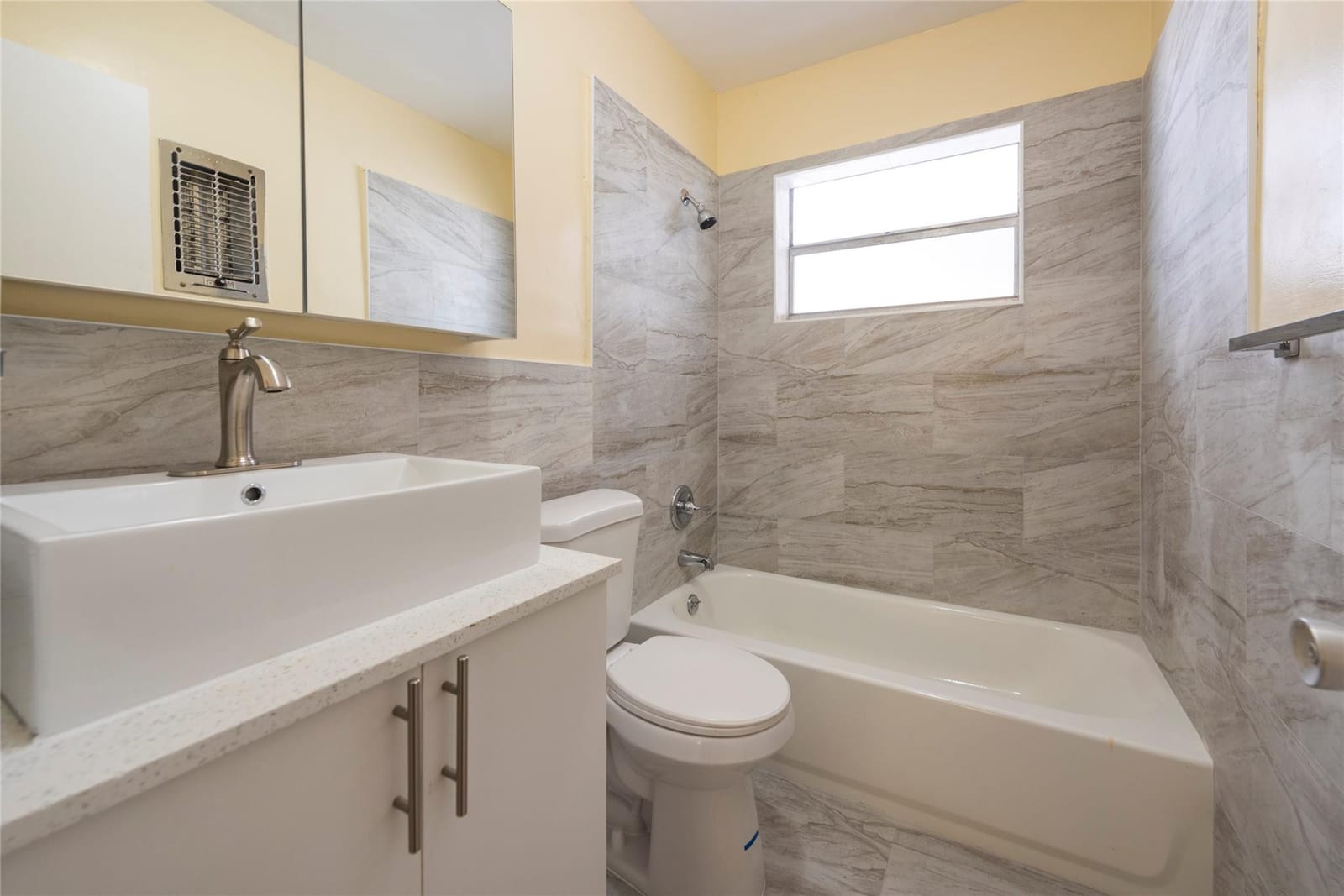 1310 NW 43rd Avenue 309, Lauderhill, FL 33313 photo 14