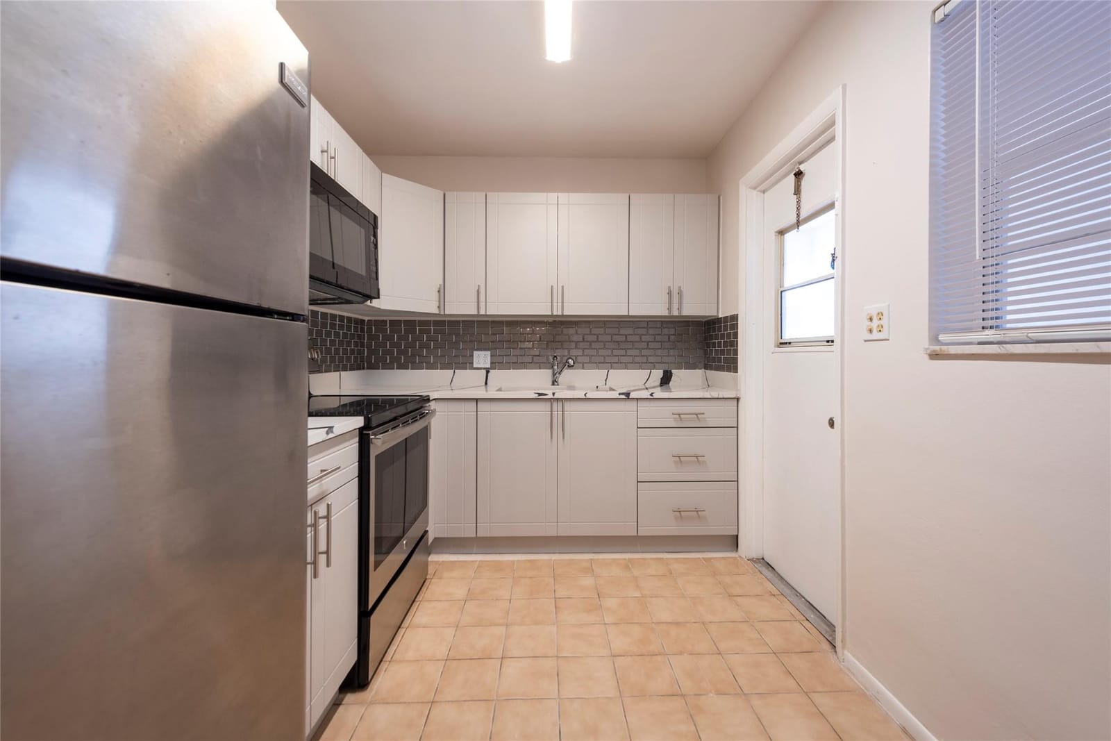 1310 NW 43rd Avenue 309 — photo 3