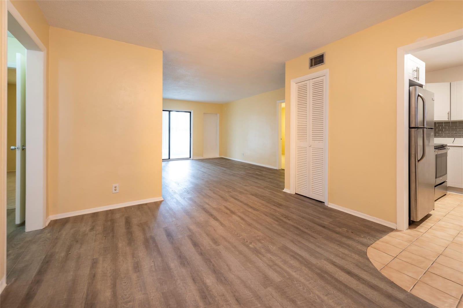 1310 NW 43rd Avenue 309 — photo 4