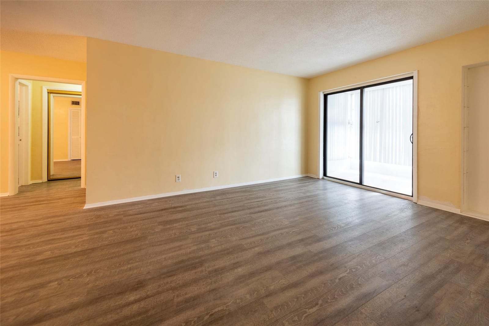 1310 NW 43rd Avenue 309 — photo 8