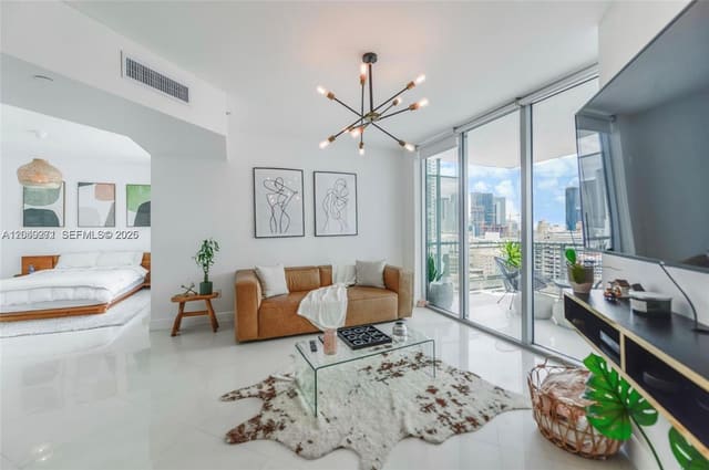 350 S Miami Avenue 1911, Miami, FL 33130