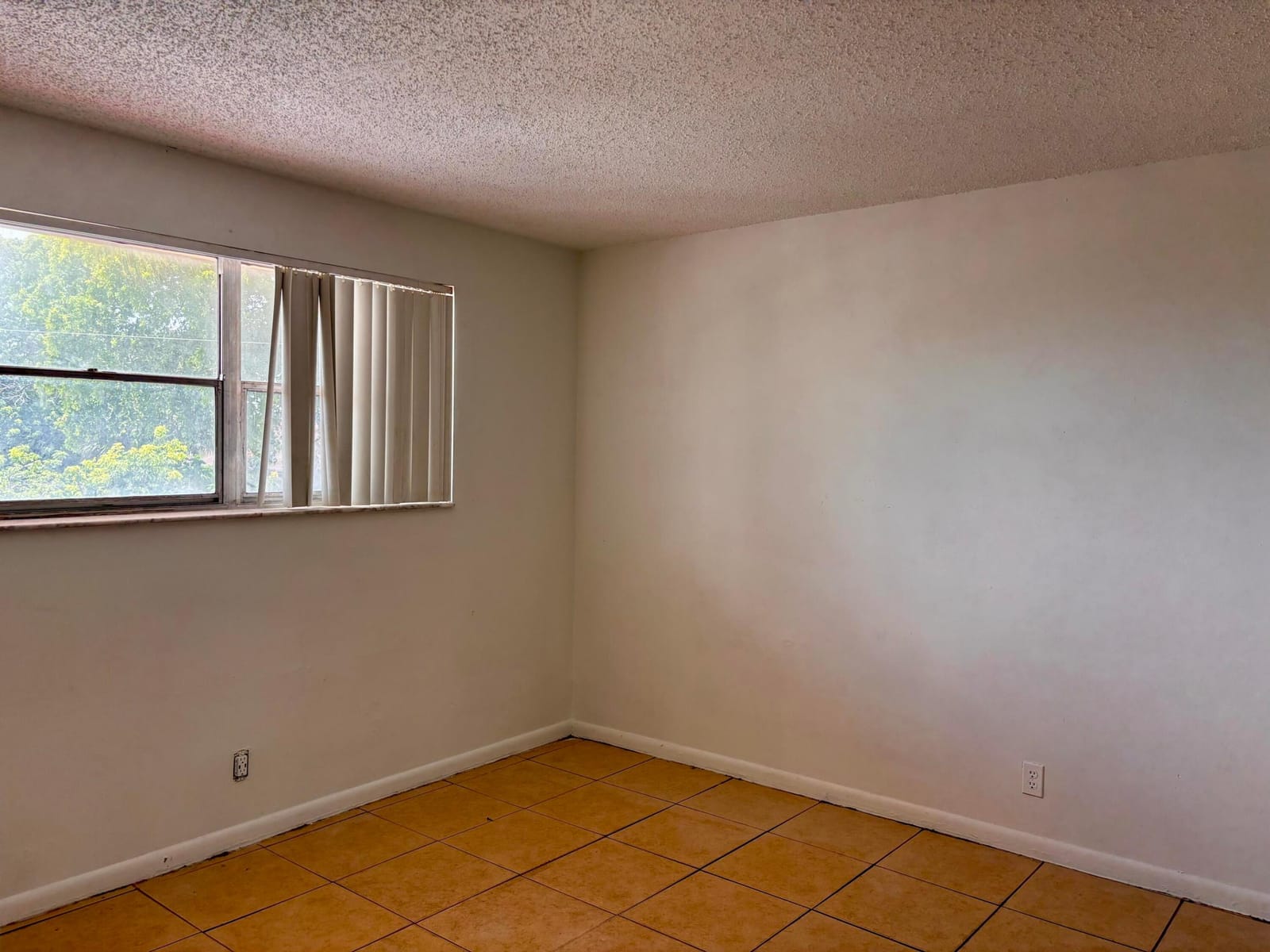 850 E Commercial Boulevard 223c — photo 8