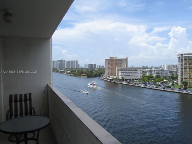 1833 S Ocean Drive 911, Hallandale Beach, FL 33009
