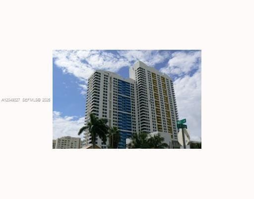1330 W Ave 2212 2212, Miami Beach, FL 33139