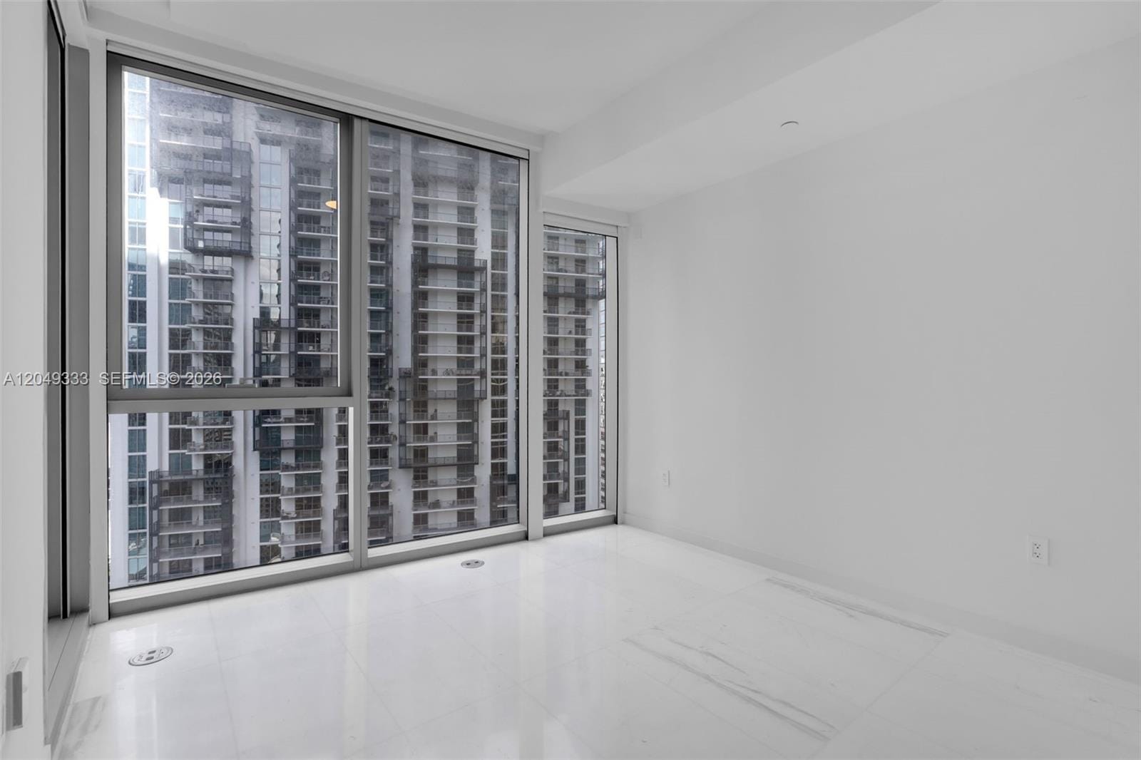 300 Biscayne Boulevard Way 3009W — photo 11