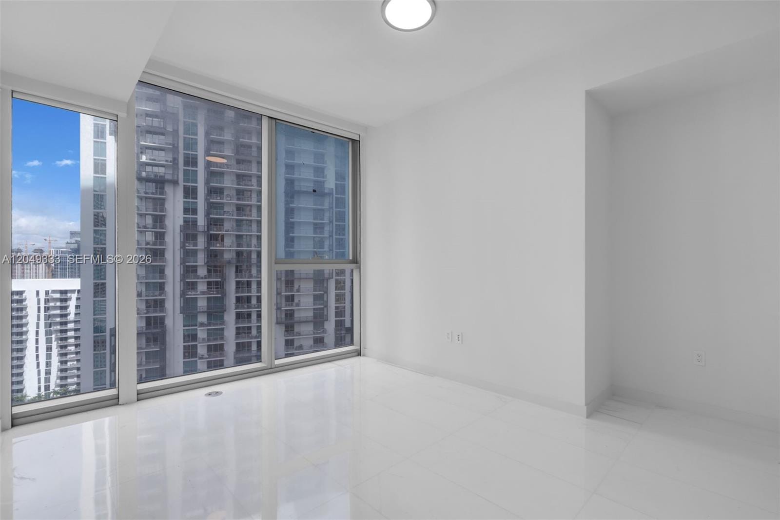 300 Biscayne Boulevard Way 3009W — photo 12