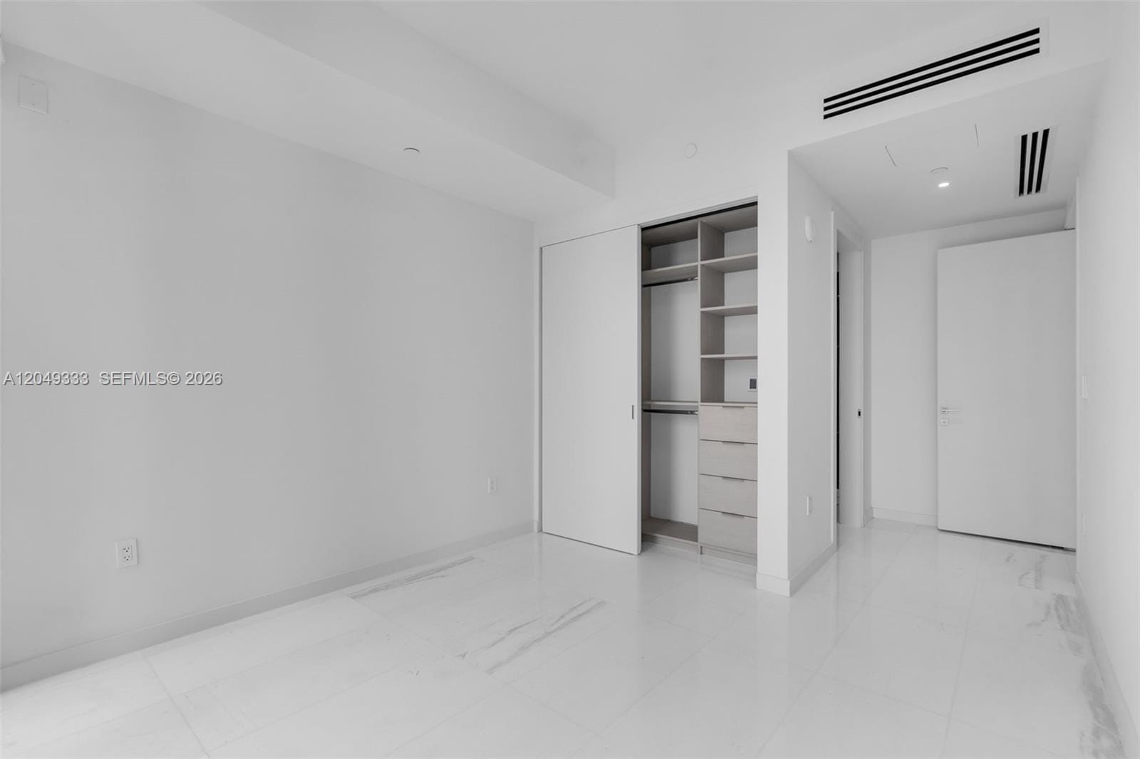 300 Biscayne Boulevard Way 3009W, Miami, FL 33131 photo 19
