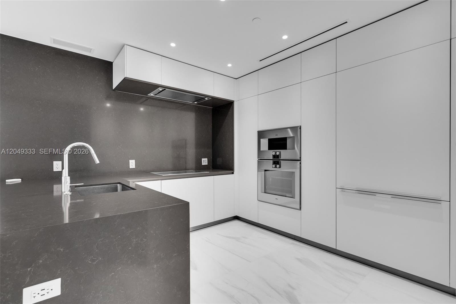 300 Biscayne Boulevard Way 3009W — photo 5