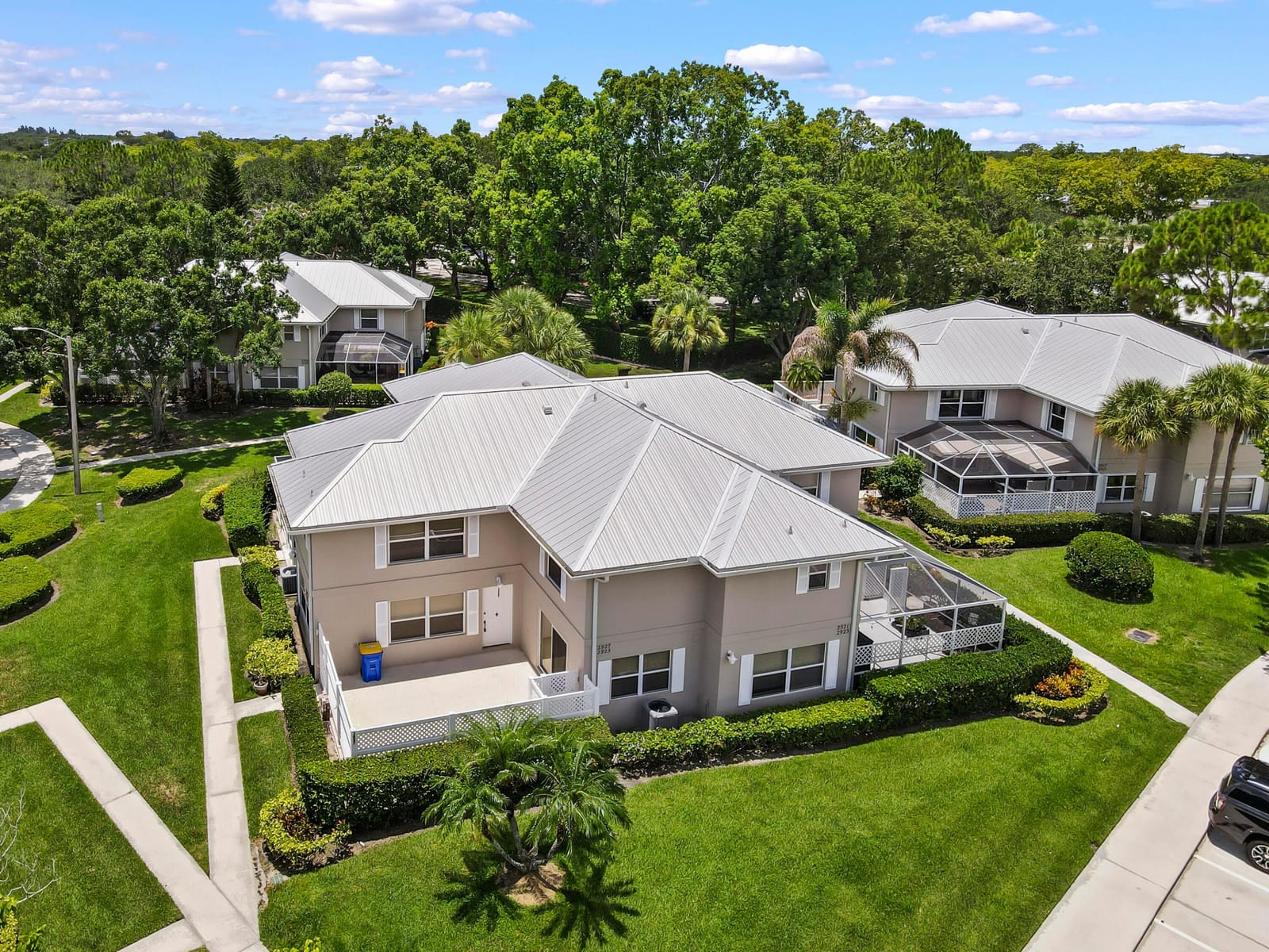 2927 SW Lakemont Place, Palm City, FL 34990