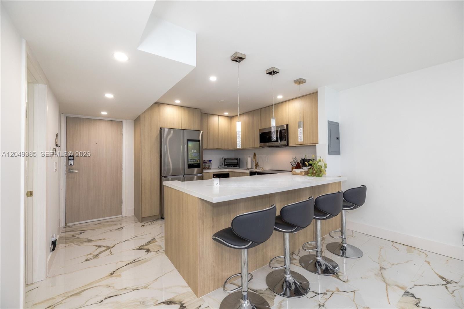 400 N Surf 1002, Hollywood, FL 33019 photo 2