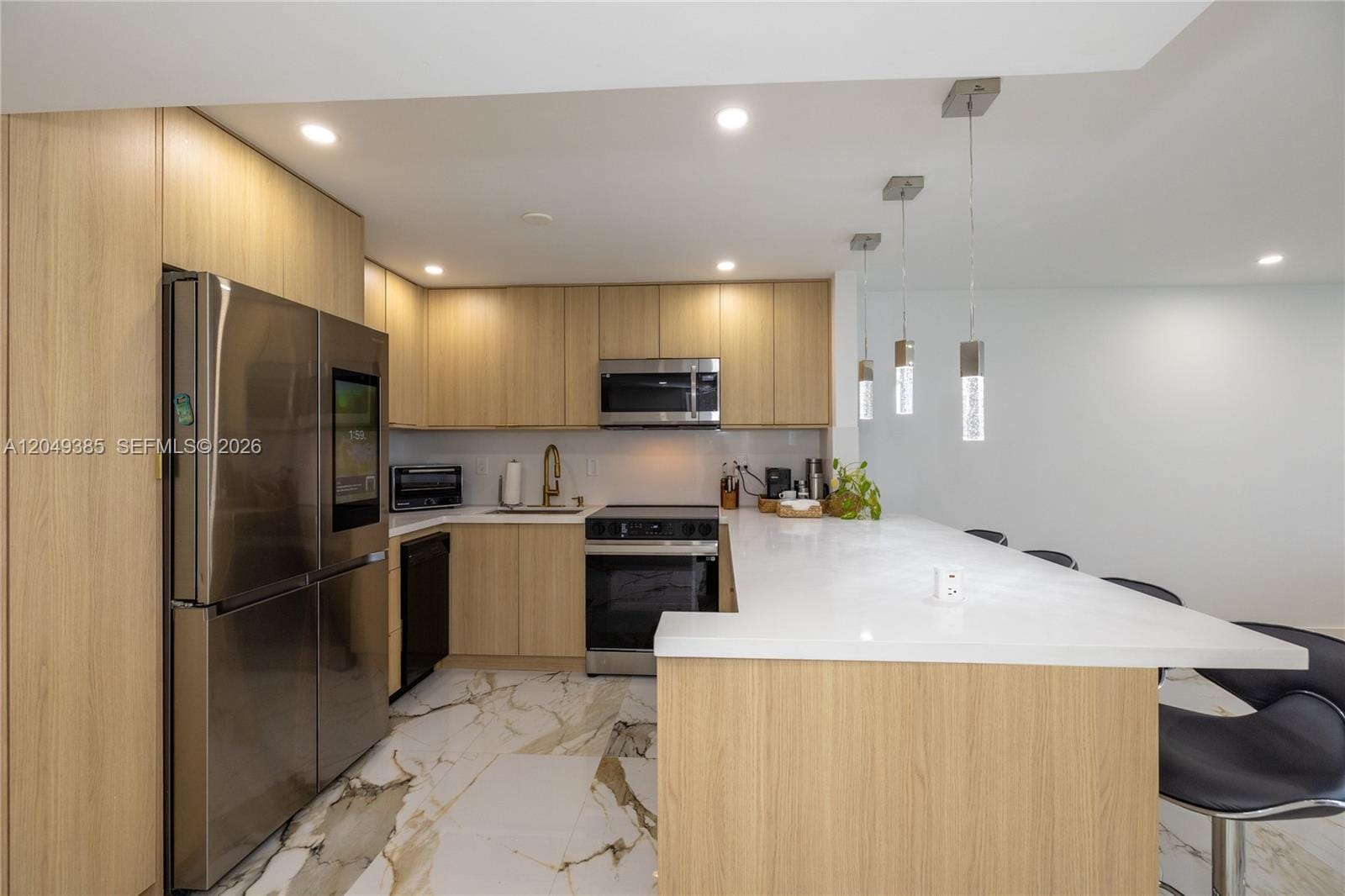 400 N Surf 1002, Hollywood, FL 33019 photo 3