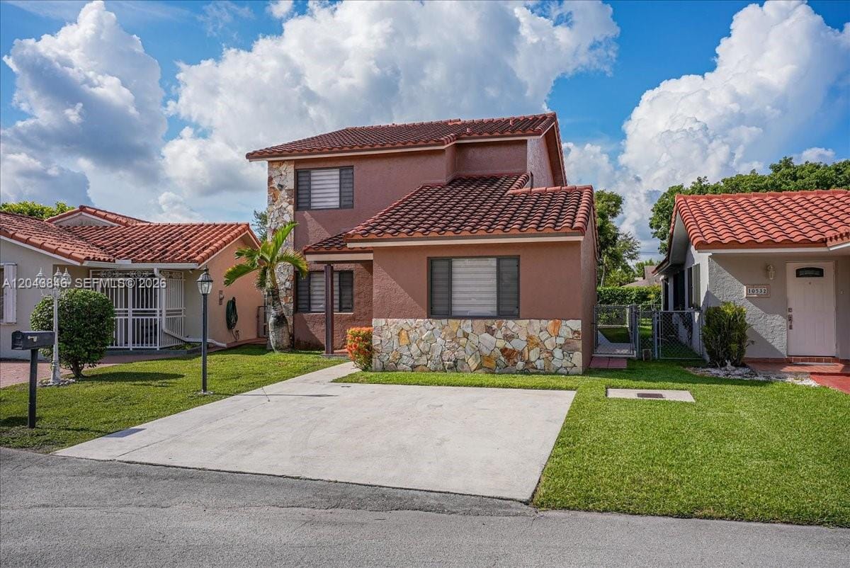 10528 SW 69th Terrace, Miami, FL 33173