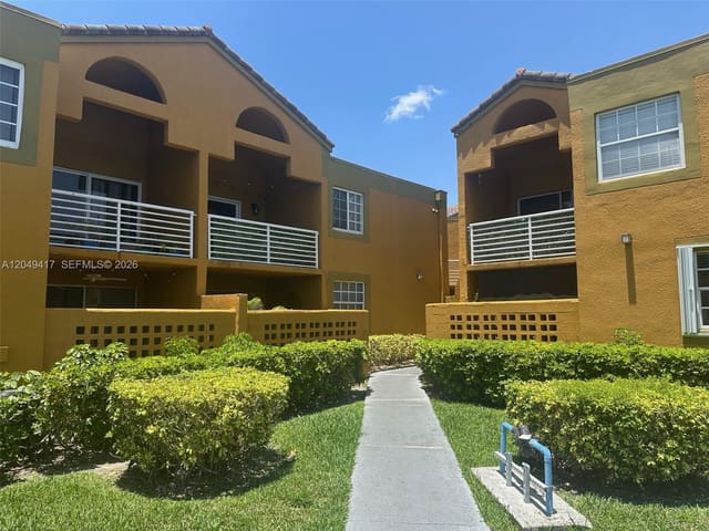 9741 Fontainebleau Boulevard H109, Miami, FL 33172