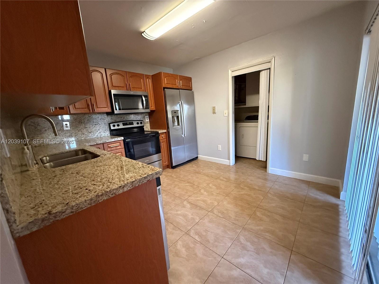 9700 NW 6th Lane 9700, Miami, FL 33172 photo 20