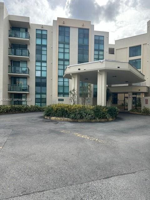 2055 SW 122nd Avenue 101, Miami, FL 33175