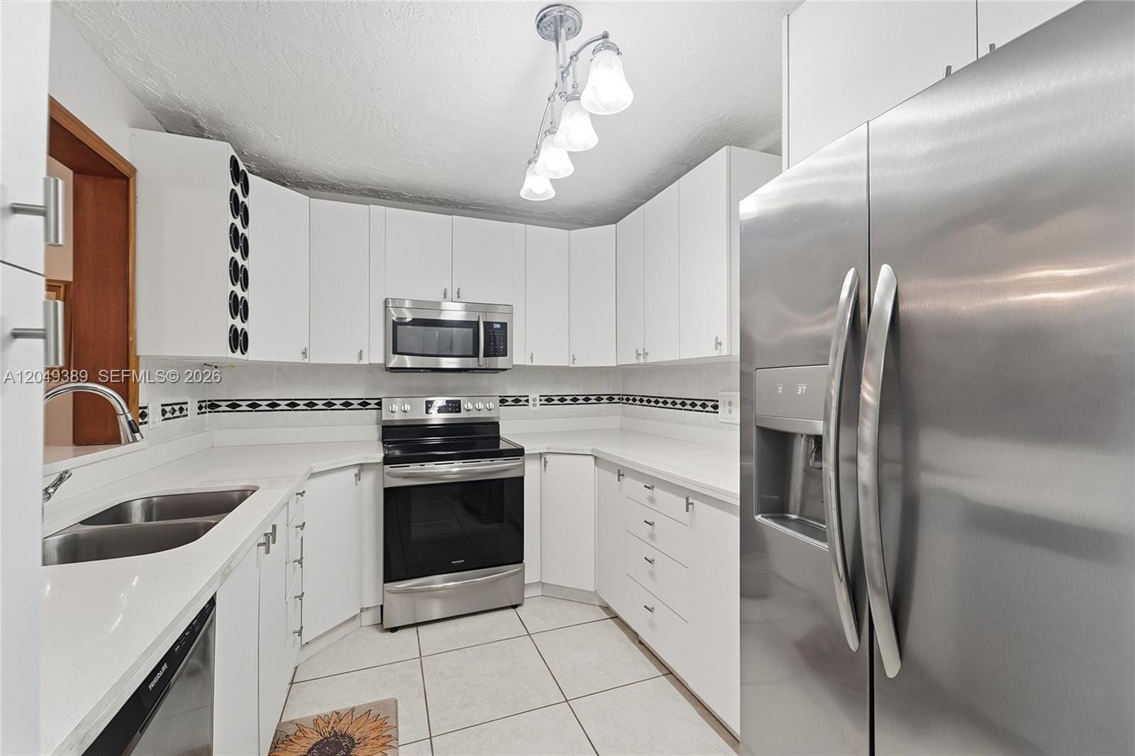 2871 Somerset Drive 103 — photo 6