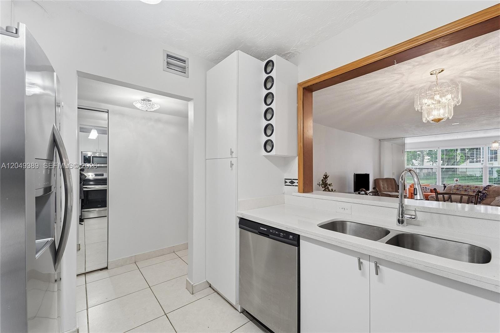 2871 Somerset Drive 103 — photo 8