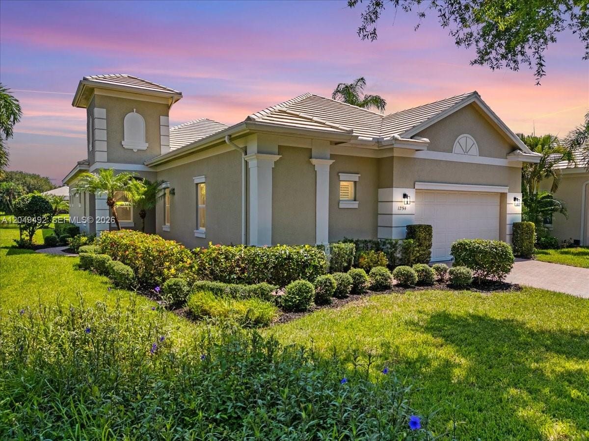 1254 River Reach Drive, Vero Beach, FL 32967 photo 2