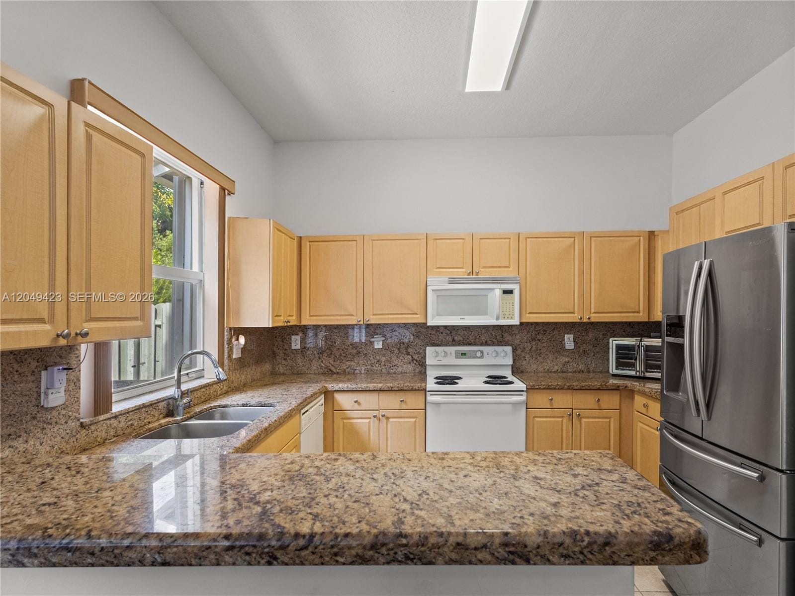 10183 NW 43rd Terrace, Doral, FL 33178 photo 12