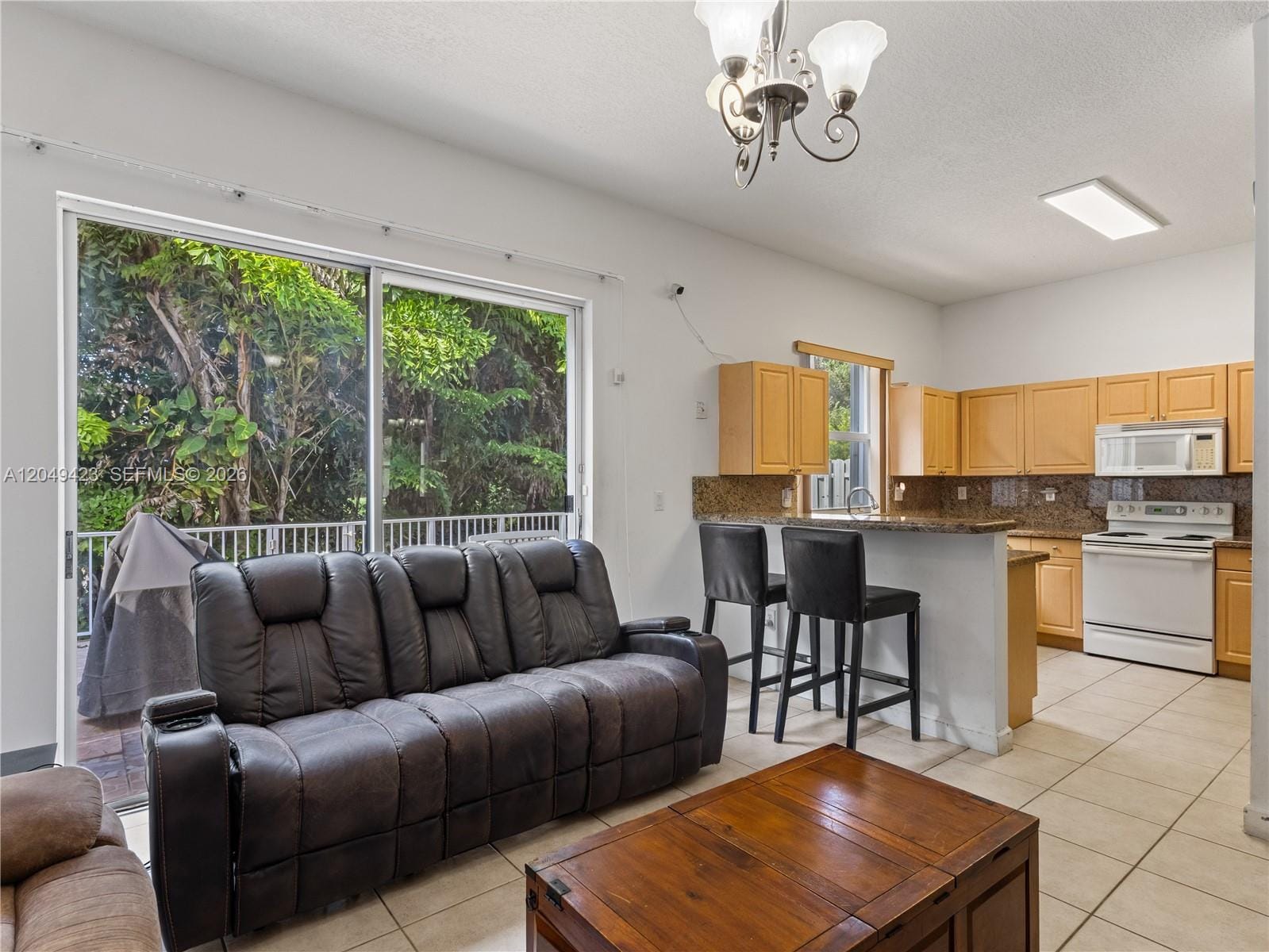 10183 NW 43rd Terrace, Doral, FL 33178 photo 4