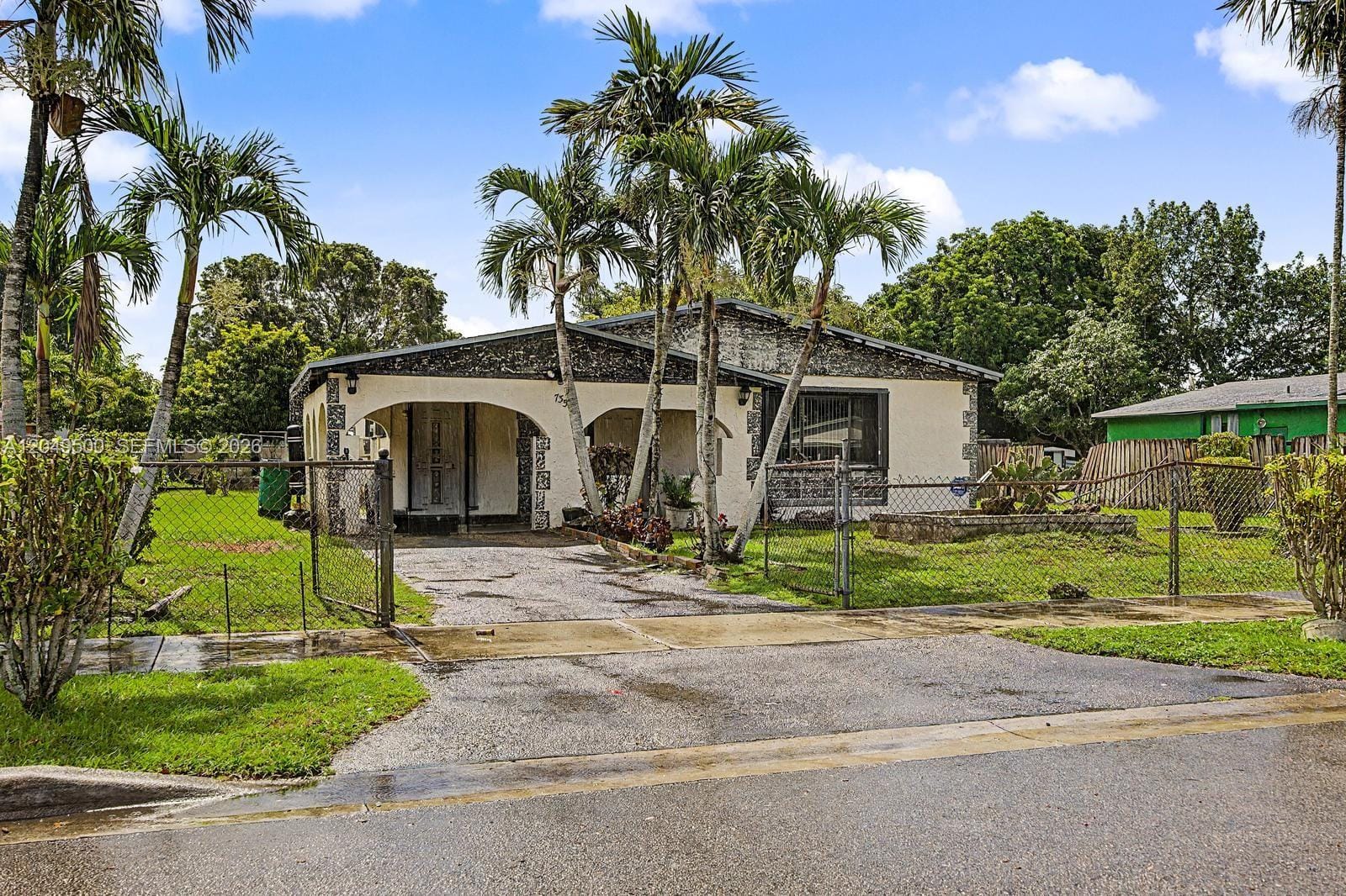 735 NW 8th Court, Florida City, FL 33034