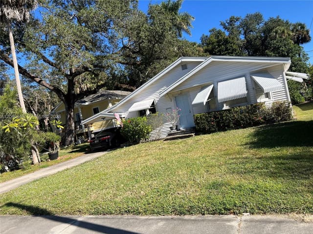 229 Granada Boulevard, Fort Myers, FL 33905
