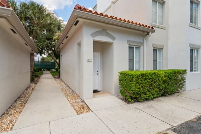 11022 Legacy Drive 101, Palm Beach Gardens, FL 33410