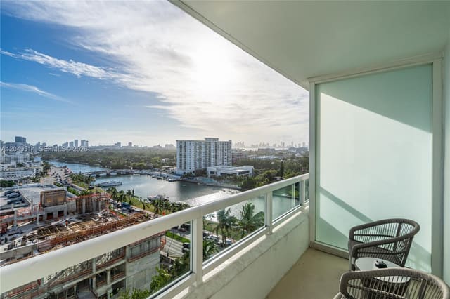 4401 Collins Avenue 1508, Miami Beach, FL 33140