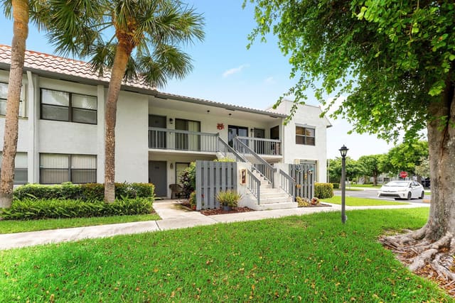 105 Tropic Isle Drive 22d, Delray Beach, FL 33483