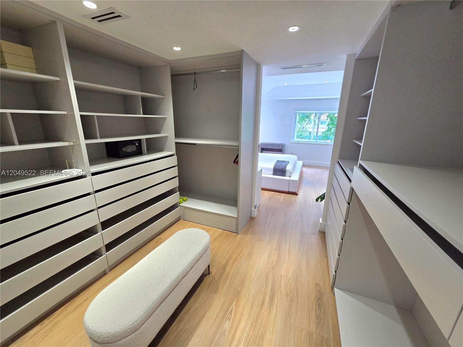 11310 NW 61st Street . — photo 9