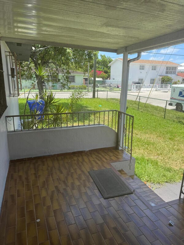 88 NW 18th Avenue, Miami, FL 33125 photo 2