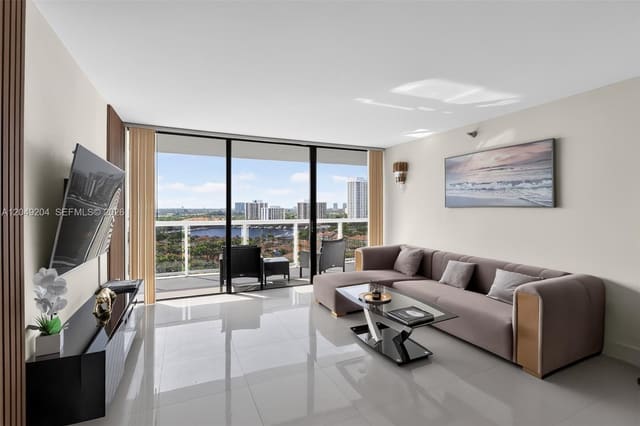20505 E Country Club Drive 1739, Waterview, Aventura, FL