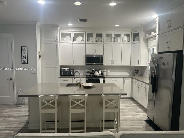 20977 NW 1st Street, Pembroke Pines, FL 33029