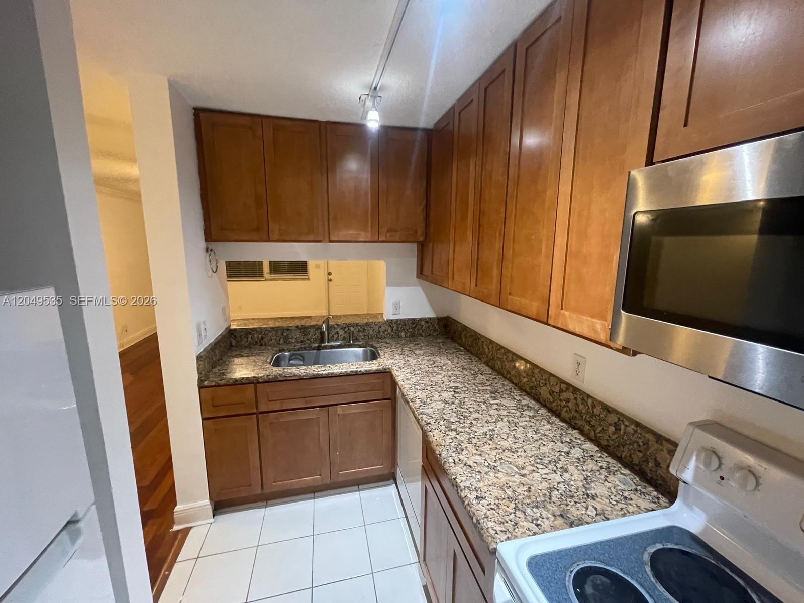 807 Twin Lakes Drive 32-G, Coral Springs, FL 33071 photo 6
